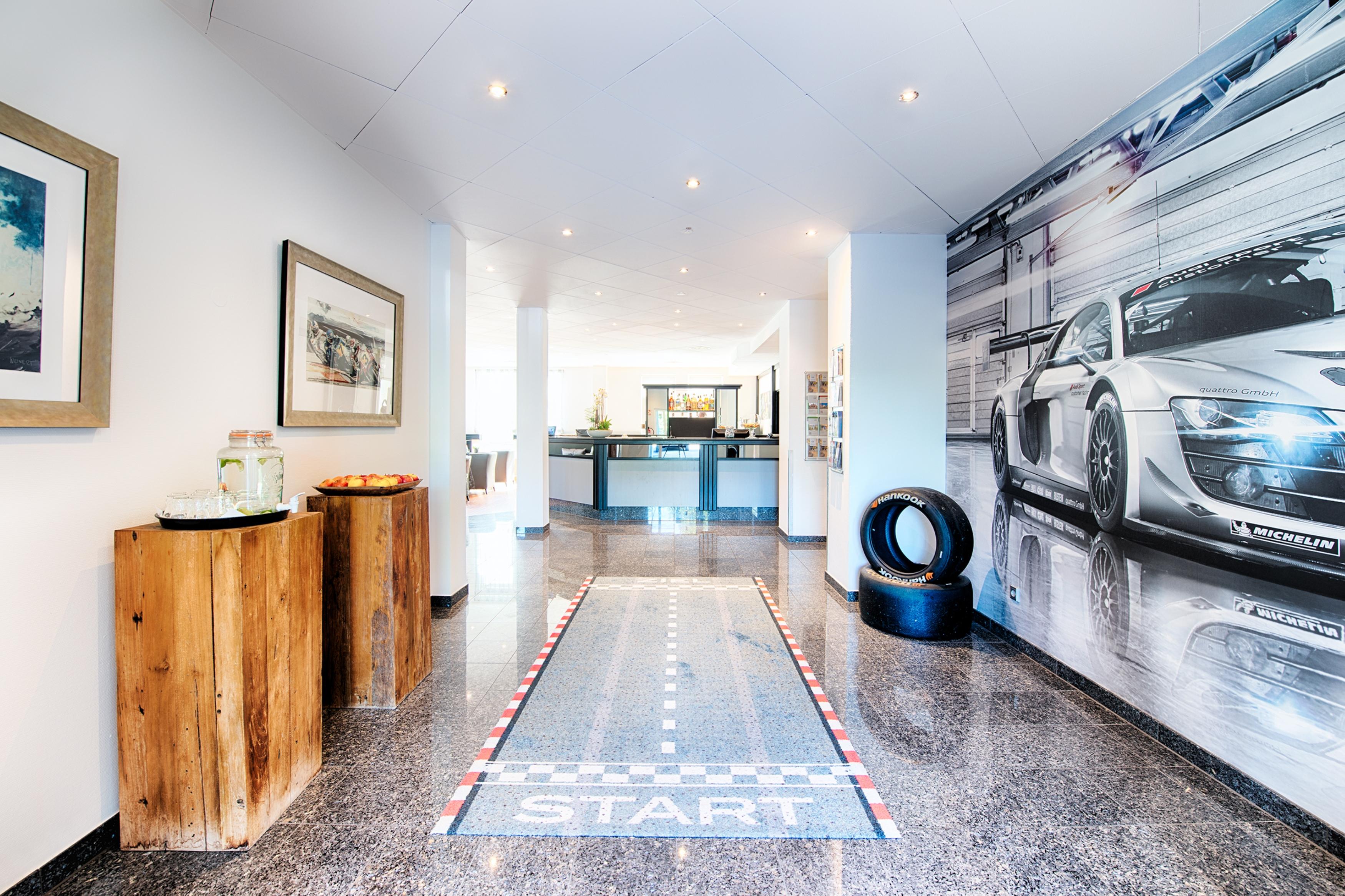 Achat Hotel Hockenheim Bagian luar foto