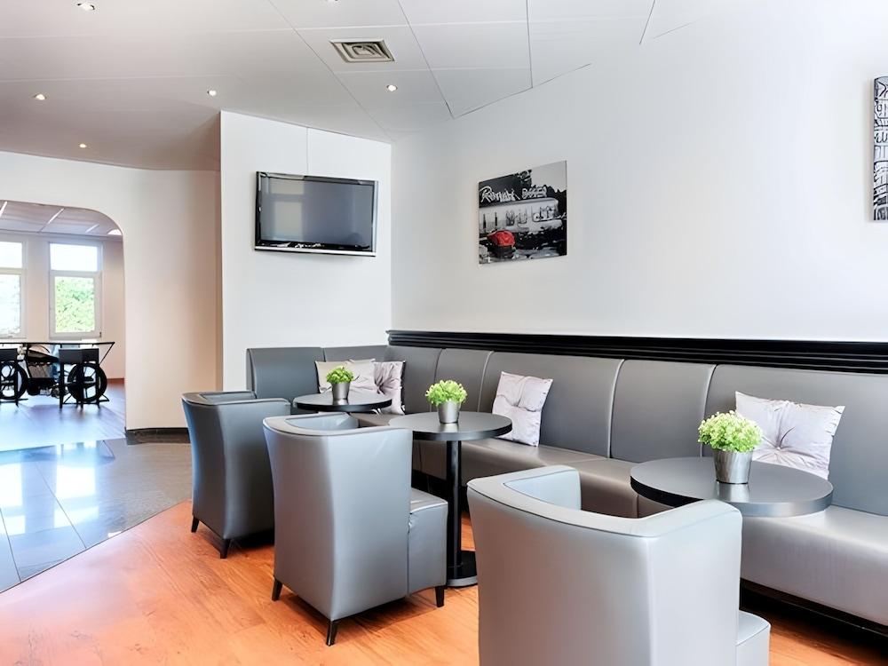 Achat Hotel Hockenheim Bagian luar foto