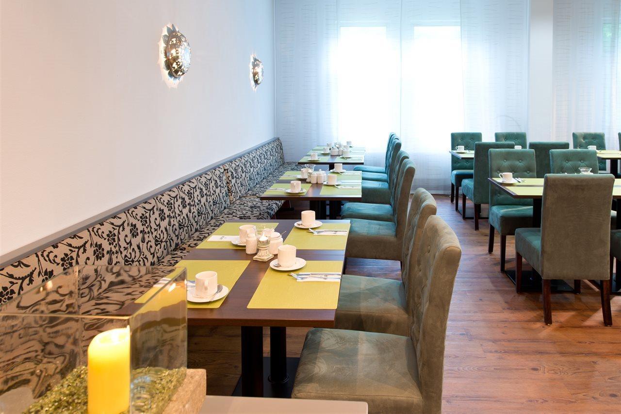 Achat Hotel Hockenheim Bagian luar foto