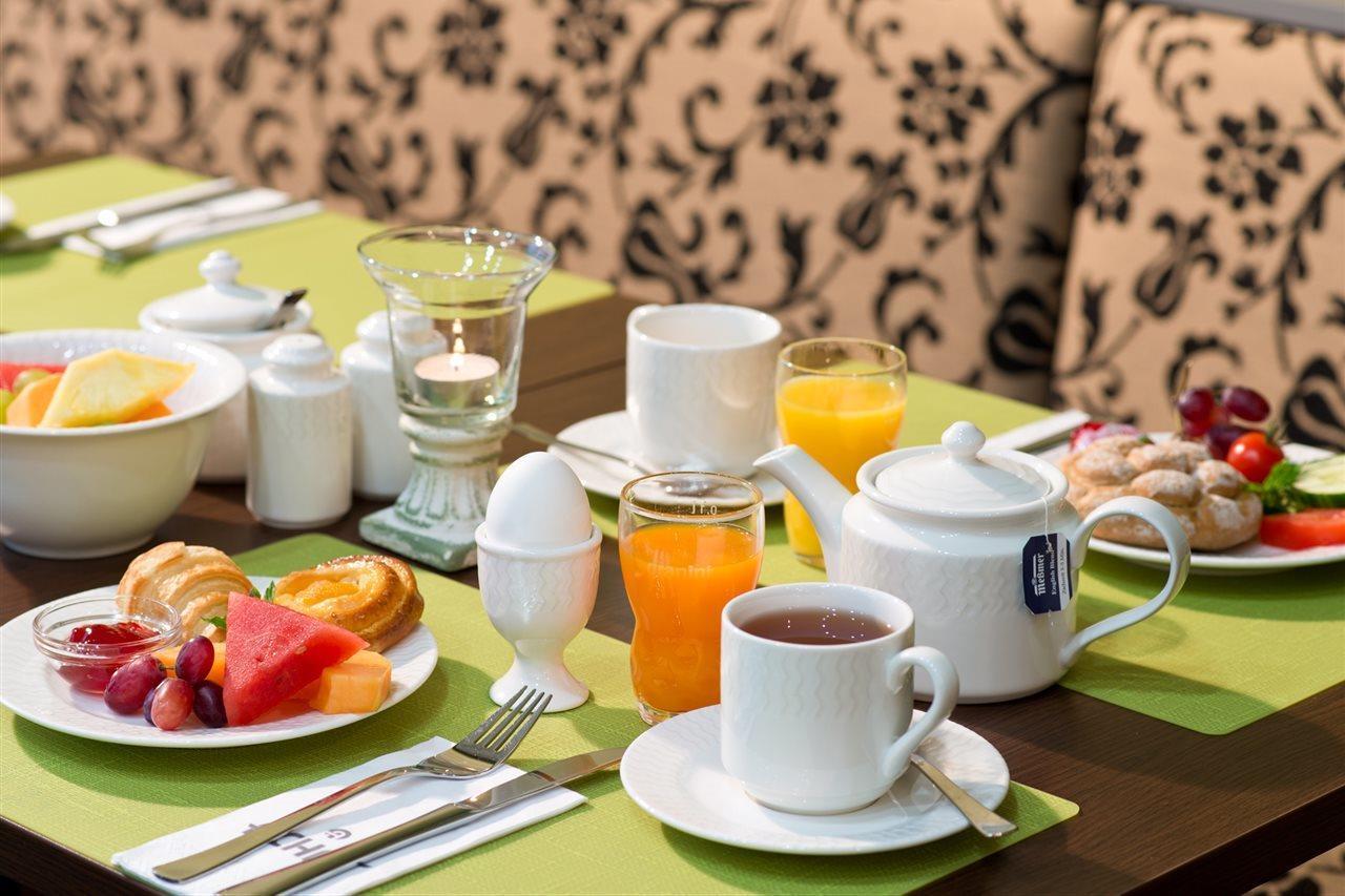Achat Hotel Hockenheim Bagian luar foto