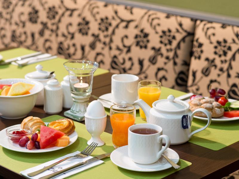 Achat Hotel Hockenheim Bagian luar foto