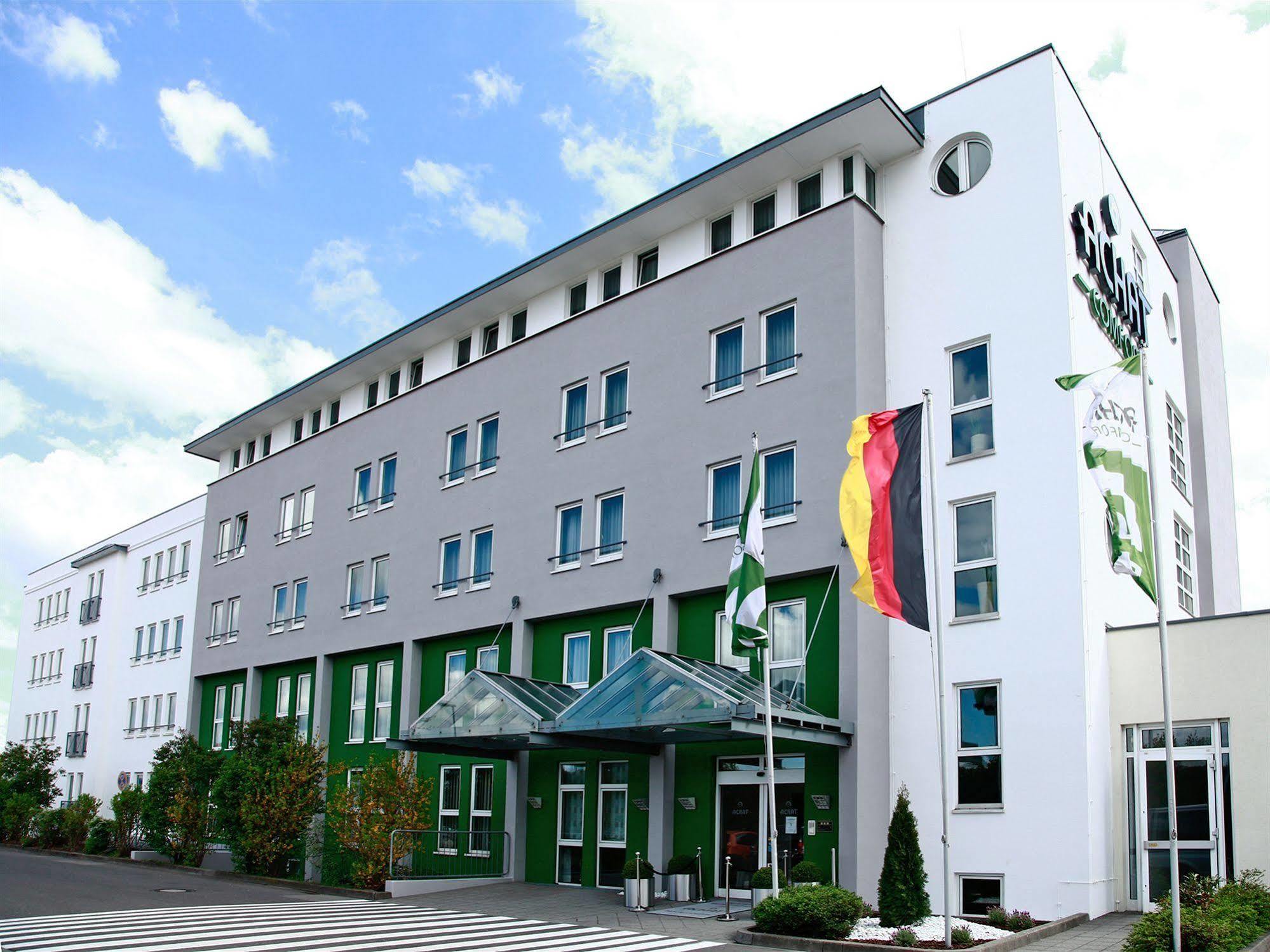 Achat Hotel Hockenheim Bagian luar foto